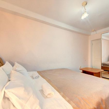 Holosiyvsky Hotel Kiev Eksteriør bilde
