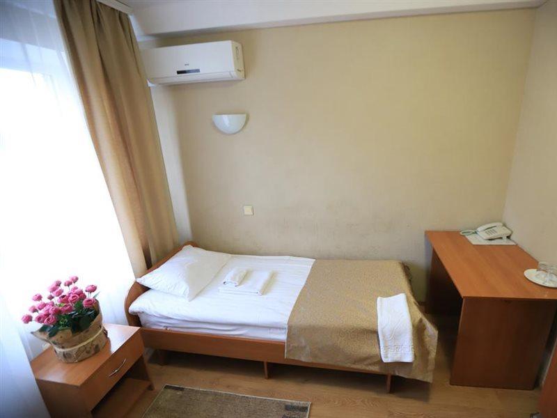 Holosiyvsky Hotel Kiev Eksteriør bilde