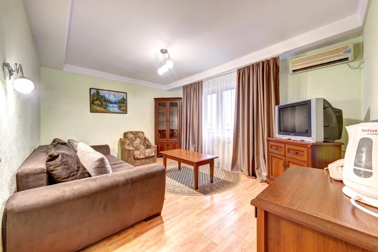 Holosiyvsky Hotel Kiev Eksteriør bilde