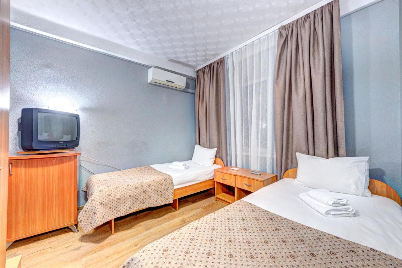 Holosiyvsky Hotel Kiev Eksteriør bilde