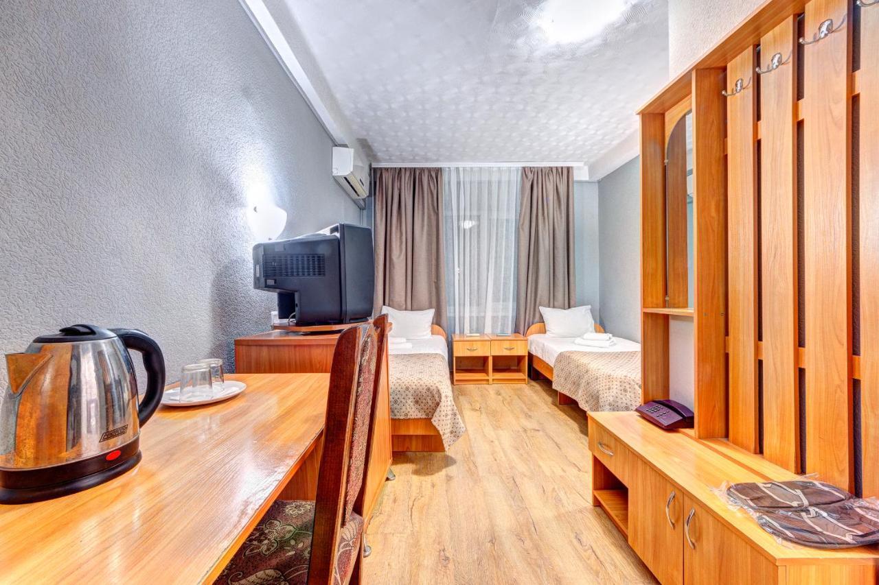 Holosiyvsky Hotel Kiev Eksteriør bilde
