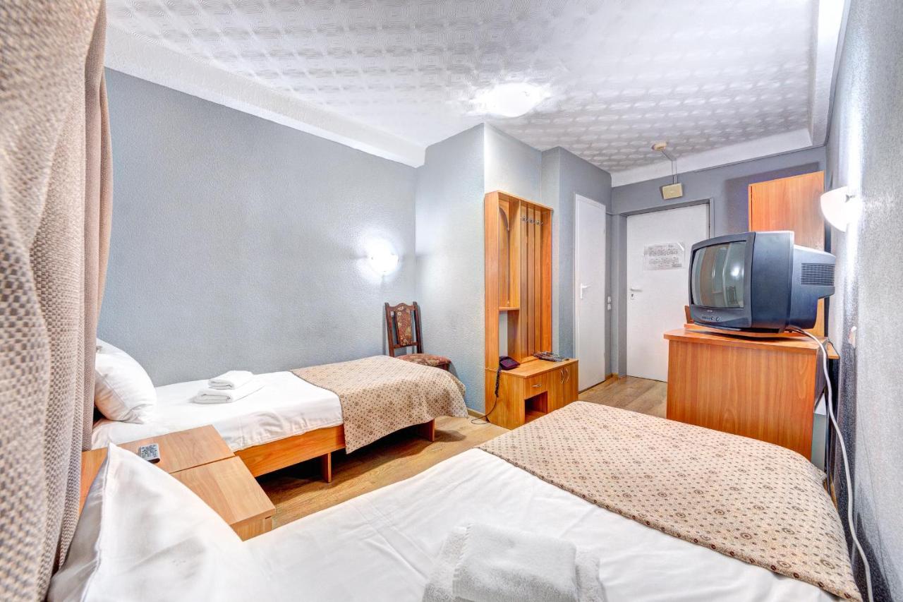 Holosiyvsky Hotel Kiev Eksteriør bilde