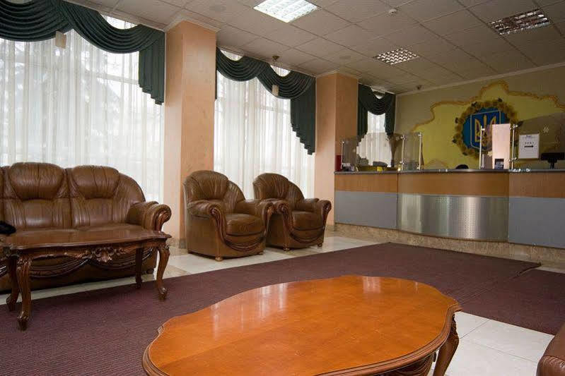 Holosiyvsky Hotel Kiev Eksteriør bilde